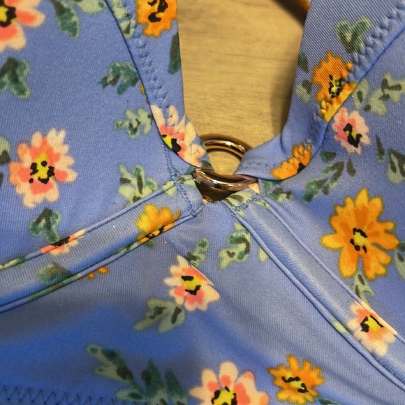Swim Top NWOT - Picture 2 of 4